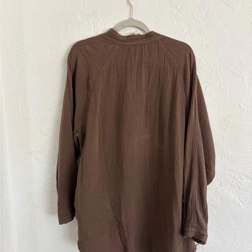 We The Free Chocolate Brown Button-Down Shirt Size M - Picture 8 of 9